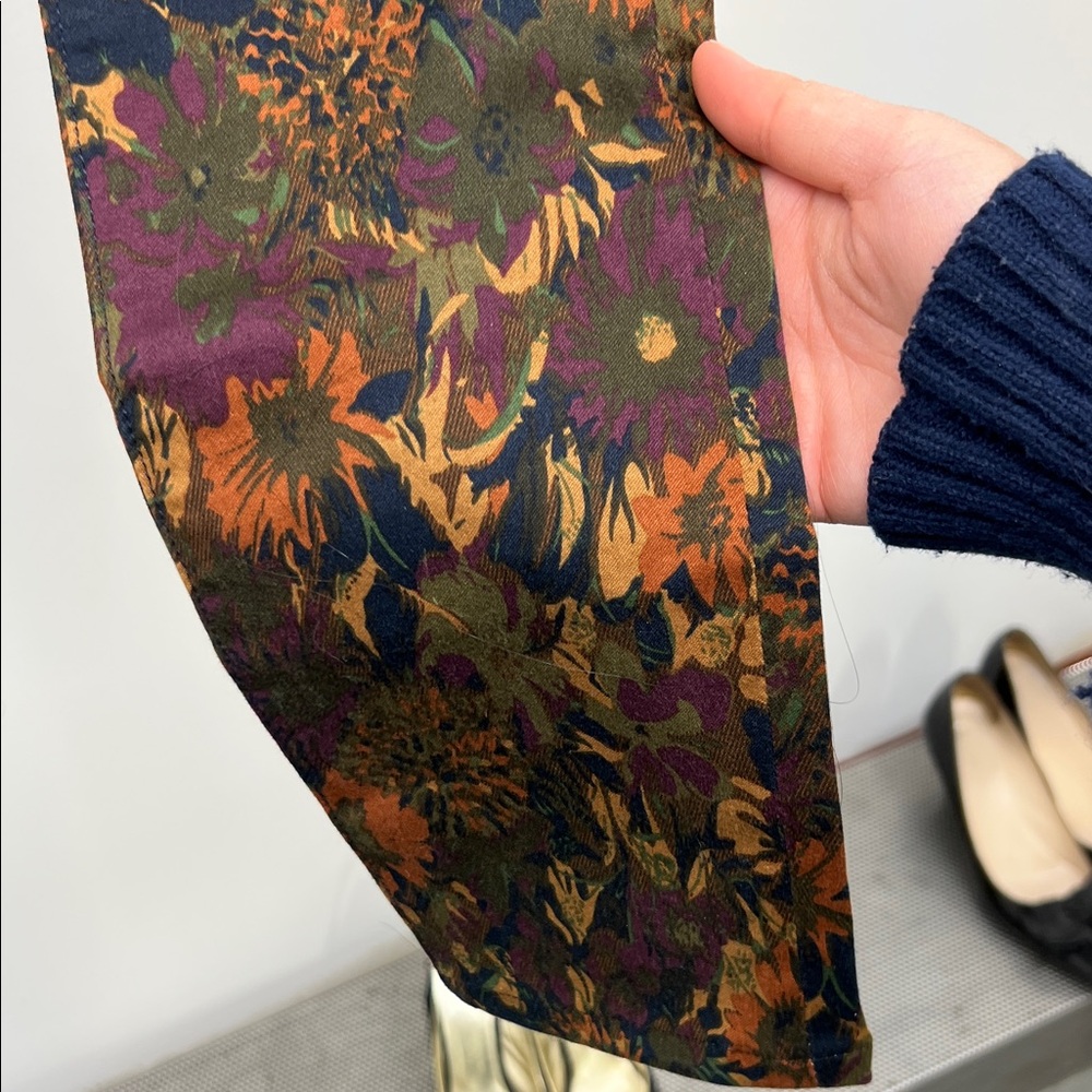 7 For All Mankind Multicolor Floral Skinny Jeans - Picture 5 of 8